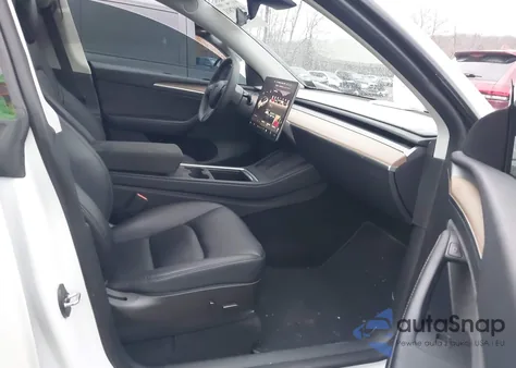 2023 Tesla Model Y Awd/Long Range Dual Motor All-Wheel Drive from USA, damaged, VIN 7SAYGDEE9PF602906